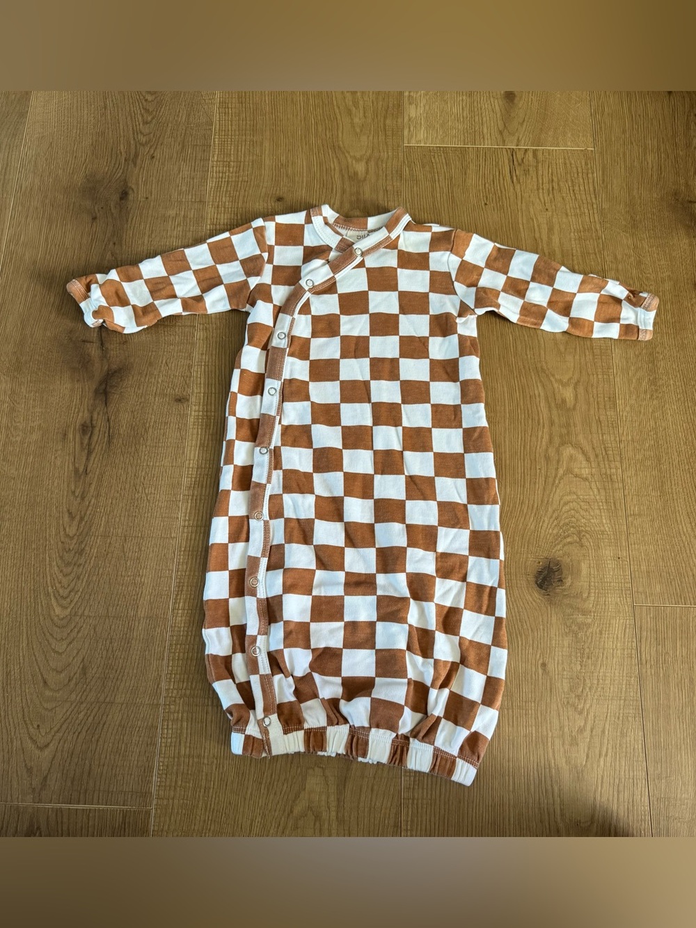 SIIX Checkered Newborn Gown - White & Rust